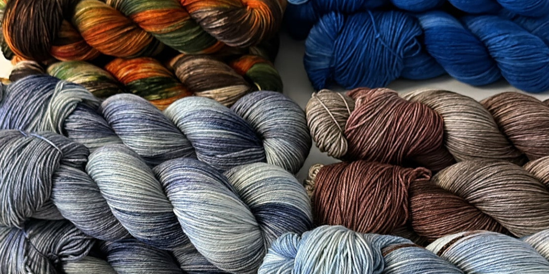 Farger som fås på flere garnbaser